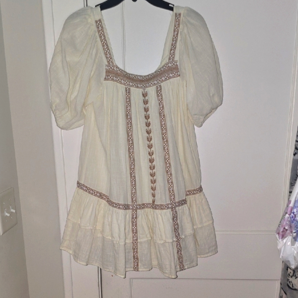 Elegant Cream Mini Dress with Embroidered Details